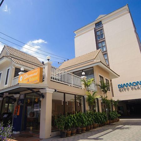 Diamond City Place Hotel Pattaya Buitenkant foto