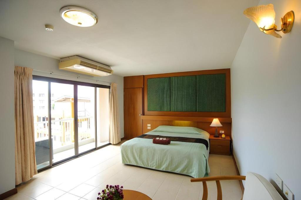 Diamond City Place Hotel Pattaya Buitenkant foto