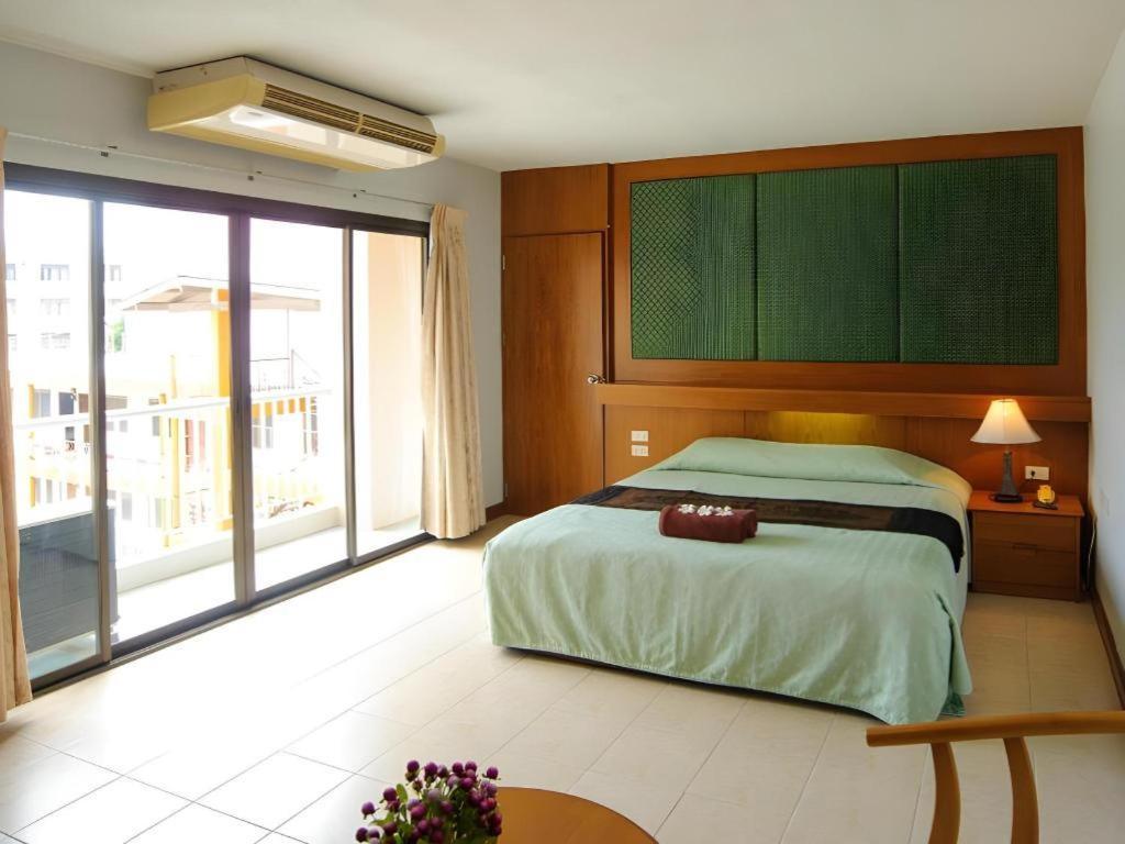 Diamond City Place Hotel Pattaya Buitenkant foto