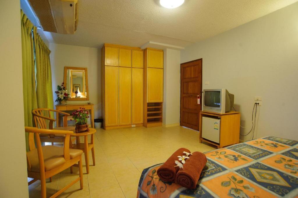 Diamond City Place Hotel Pattaya Buitenkant foto