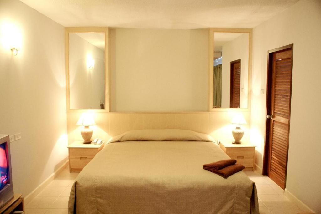 Diamond City Place Hotel Pattaya Buitenkant foto