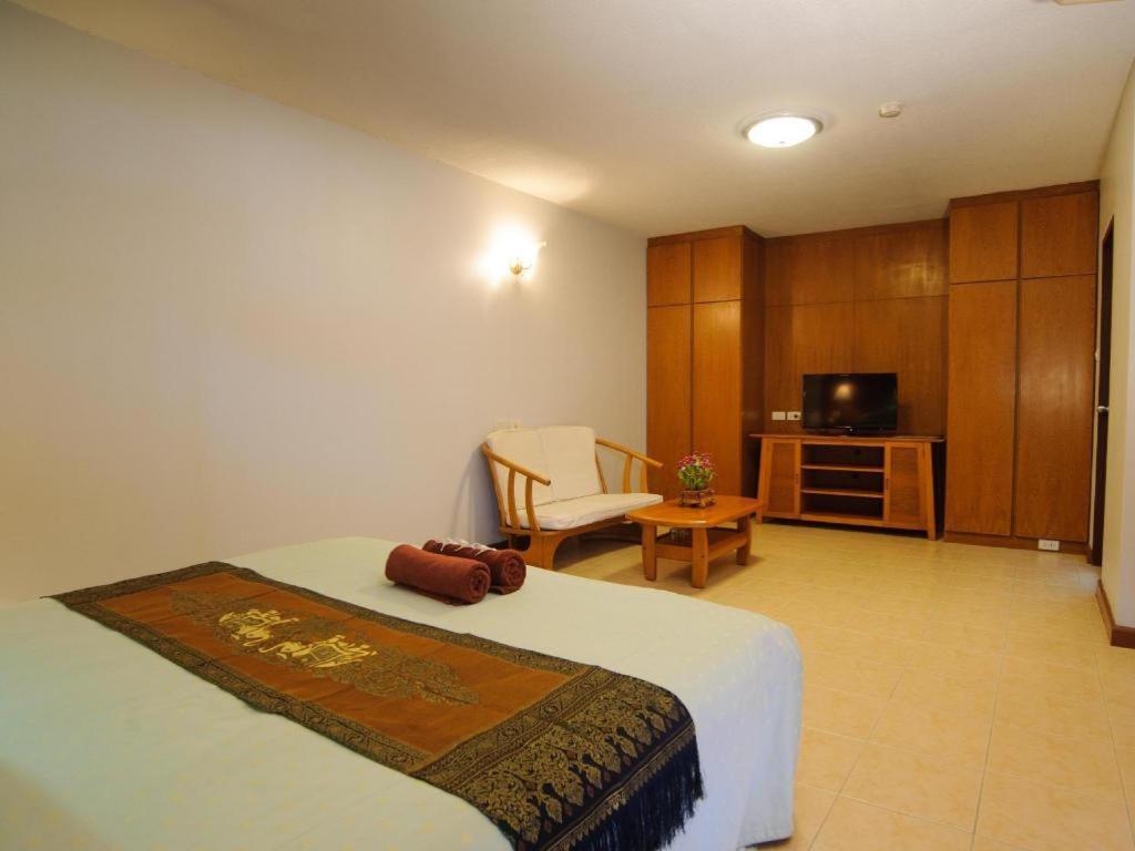 Diamond City Place Hotel Pattaya Buitenkant foto