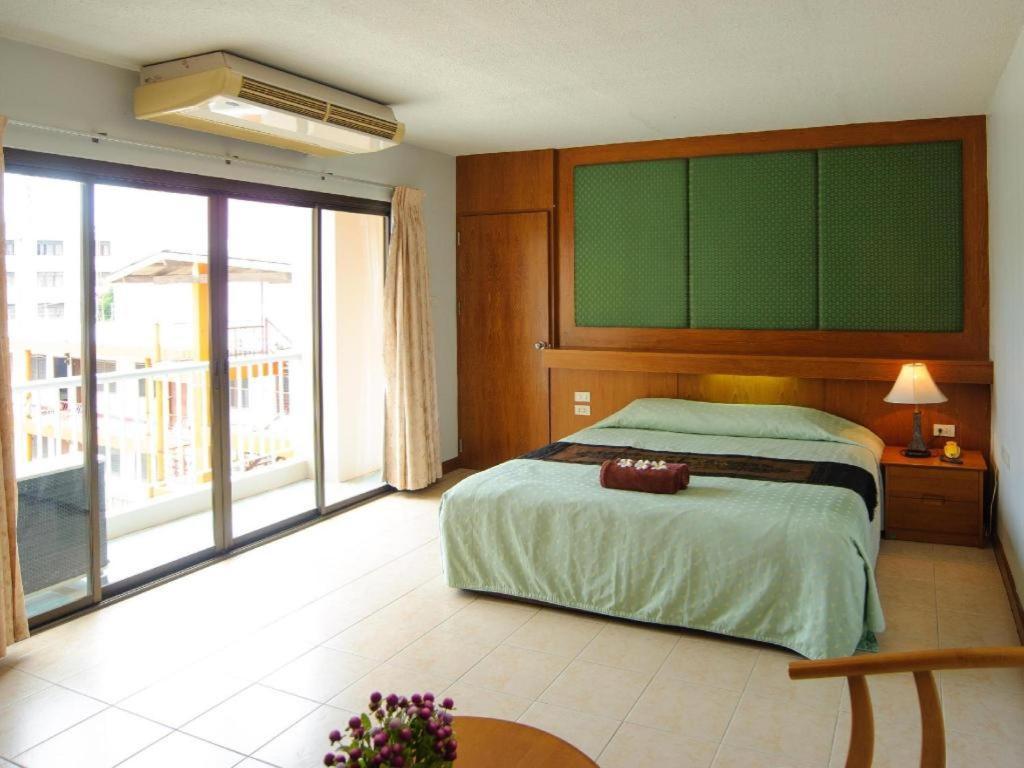 Diamond City Place Hotel Pattaya Buitenkant foto