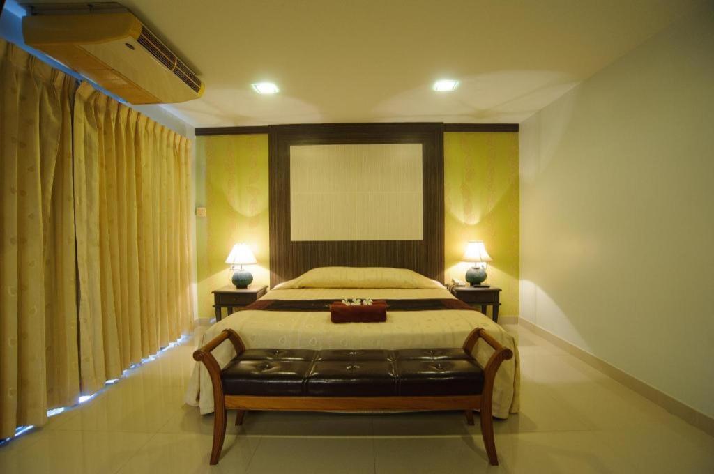 Diamond City Place Hotel Pattaya Buitenkant foto